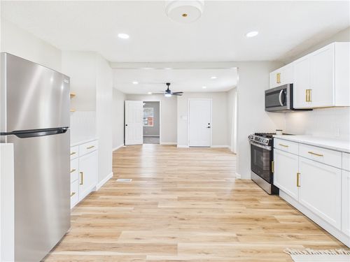 141 Adams St, Westville, IL, 61883-1449 | Card Image