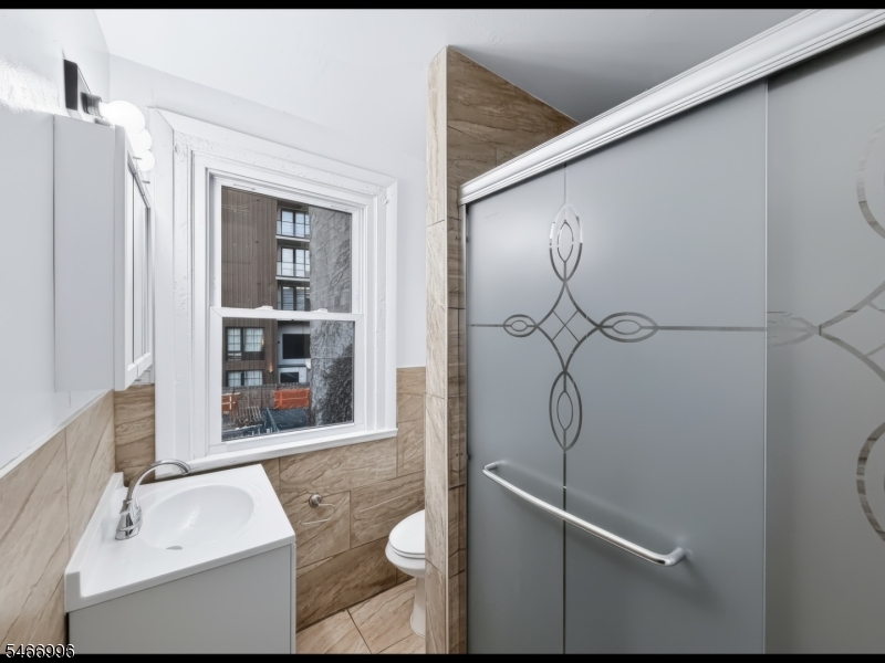 Residential Lease in Newark City