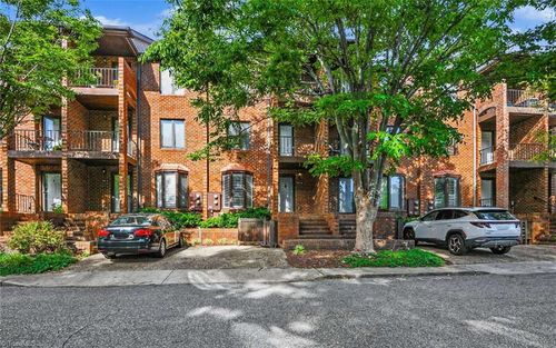 d-102 Wafco Ln, Greensboro, NC, 27401-2306 | Card Image
