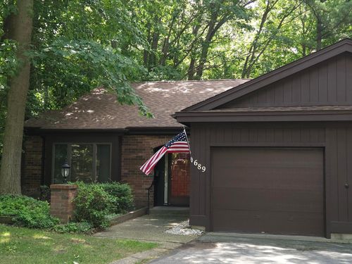 24-689 Oakway Dr, Norton Shores, MI, 49441-4761 | Card Image