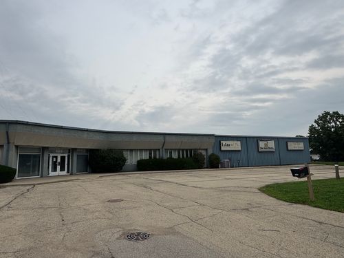 1-695 Schneider Drive, South Elgin, IL, 60177 | Card Image