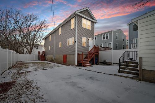 r-15 Argyle St, Revere, MA, 02151-4805 | Card Image