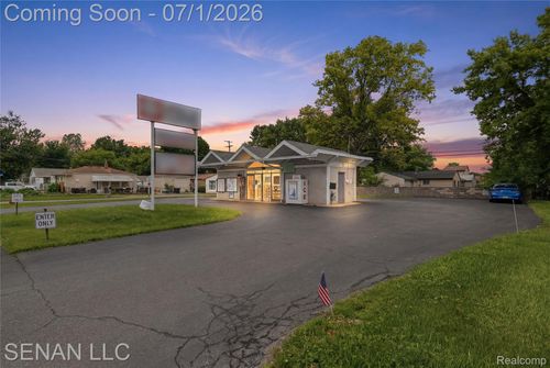 22950 Wick Rd, Taylor, MI, 48180-3503 | Card Image