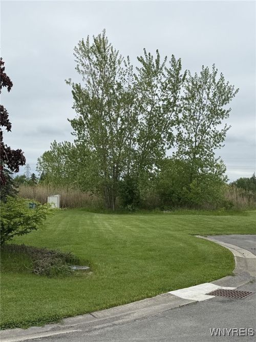 VL Hermitage Road, Niagara, NY, 14305 | Card Image