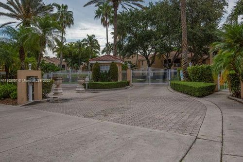 11-14705 Balgowan Rd, Miami Lakes, FL, 33016-6468 | Card Image