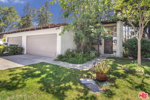 8 Aspen Way, Rolling Hills Estates, CA, 90274-3408 | Card Image