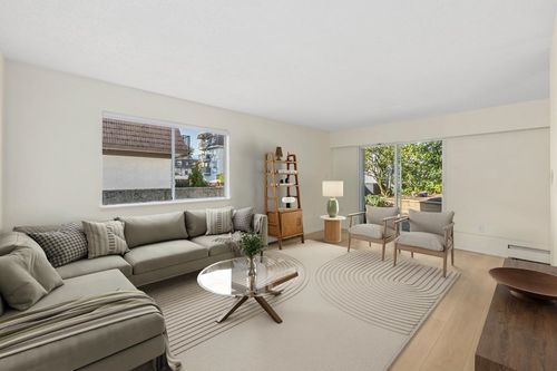 314-250 W 1st St, North Vancouver, BC, V7M1B4 | Card Image