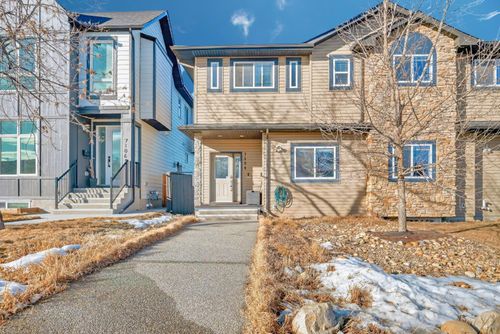 7104 36 Ave Nw, Calgary, AB, T3B1T8 | Card Image