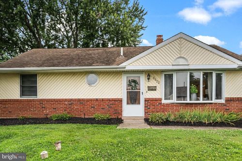 3670 Kingston Way, BENSALEM, PA, 19020-1422 | Card Image