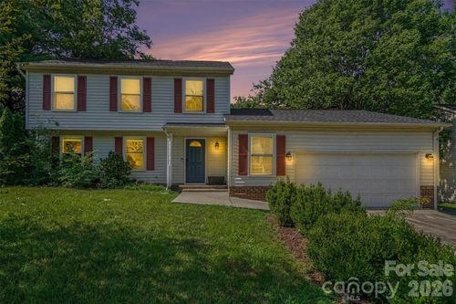 10724 Downpatrick Pl, Charlotte, NC, 28262-9118 | Card Image