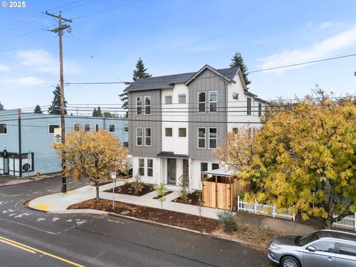 4-481 Ne 72nd Ave, Portland, OR, 97213-6303 | Card Image