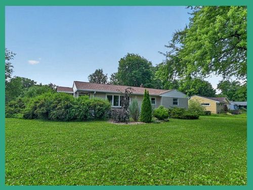 400 Frost Woods Road, MONONA, WI, 53716 | Card Image