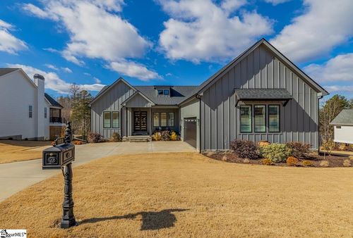 111 Sanctuary Ln, Taylors, SC, 29687-7054 | Card Image