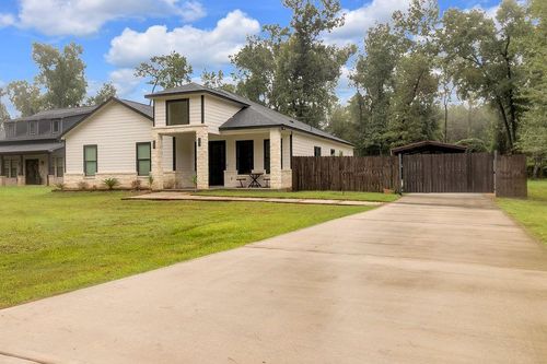 195 County Road 3667, Splendora, TX, 77372-2509 | Card Image