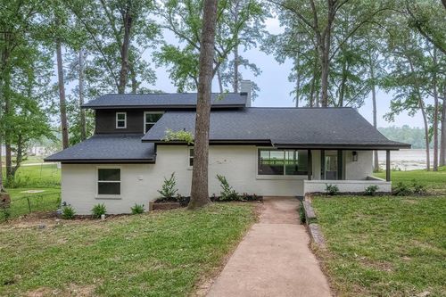 284 Hackberry St, Trinity, TX, 75862-8221 | Card Image