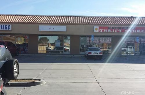 f-12053 Mariposa, Hesperia, CA, 92345 | Card Image