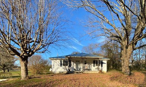 1666 Columbia Rock Rd, Columbia, TN, 38401-1527 | Card Image