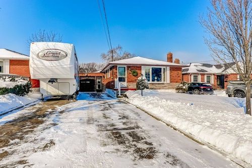 79 Fairview Rd, Grimsby, ON, L3M3L6 | Card Image