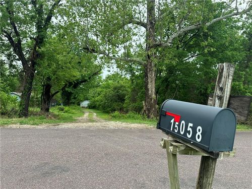 15058 166th Street, Bonner Springs, KS, 66012 | Card Image