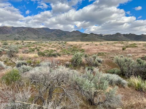 22080 Scout Ct, Lovelock, NV, 89419 | Card Image
