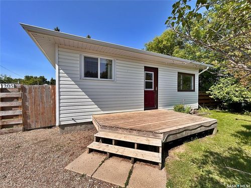 1205 Broadway Ave, Moosomin, SK, S0G3N0 | Card Image