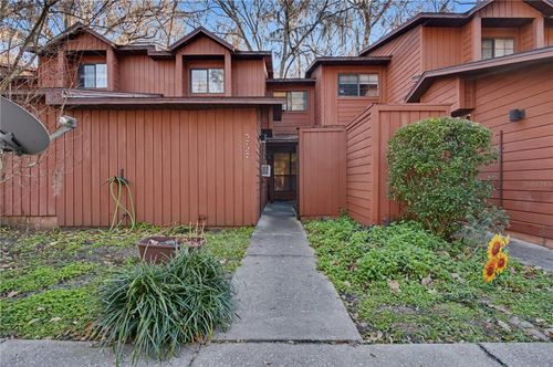 5727 10th Pl, GAINESVILLE, FL, 32607-3864 | Card Image