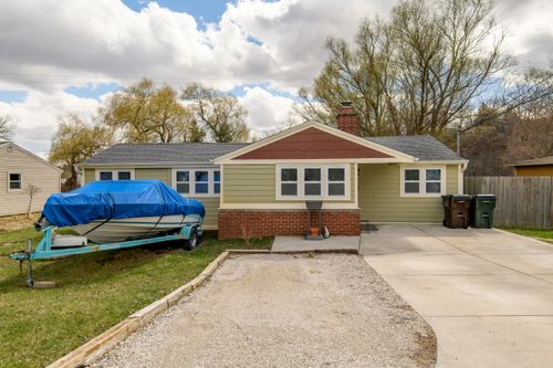 S103W30215 Lakeside Dr, Mukwonago, WI, 53149-9125 | Card Image