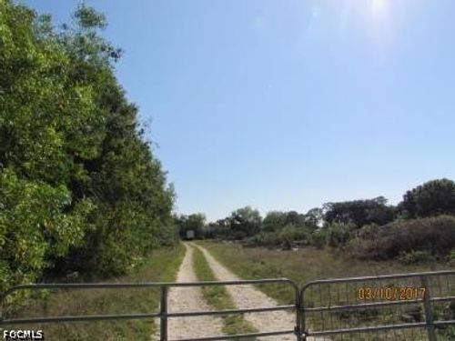 11125 Ranchette Rd, Fort Myers, FL, 33966-1239 | Card Image