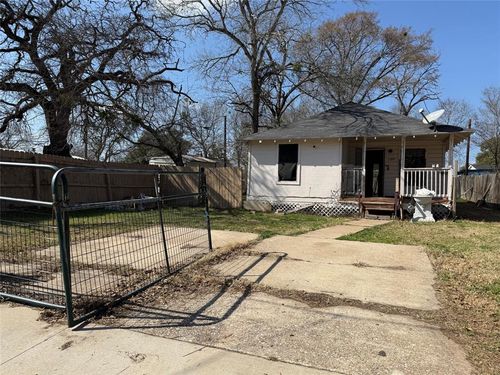 1304 Wellington Ave, Bryan, TX, 77803-1750 | Card Image