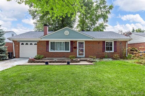 616 Pine Street, St Charles, MO, 63301 | Card Image