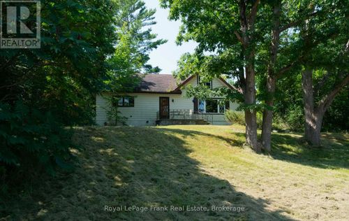 3320 Buckhorn Road, Selwyn, ON, K0L1J0 | Card Image