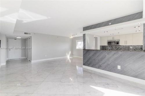 apt-901-1345 West Ave, Miami Beach, FL, 33139-3746 | Card Image