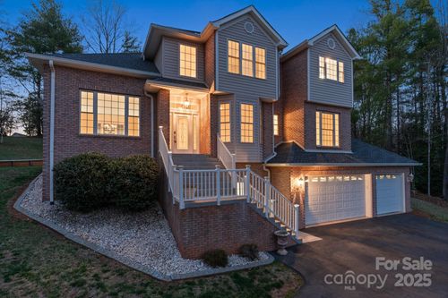 5774 Crown Ter, Hickory, NC, 28601-9406 | Card Image