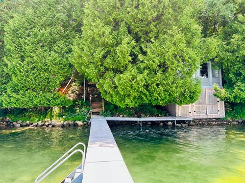 7859 Lakeside Park Rd, Elkhart Lake, WI, 53020-1811 | Card Image