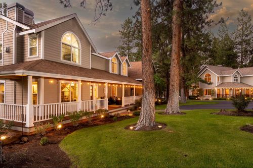 69550 Deer Ridge Rd, Sisters, OR, 97759-3200 | Card Image
