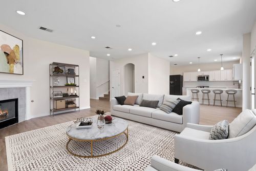 101 Redwood Dr, Kyle, TX, 78640-5274 | Card Image