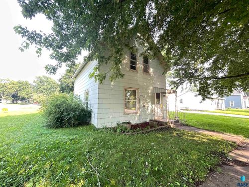 408 N Main Ave, Hartford, SD, 57033-2171 | Card Image
