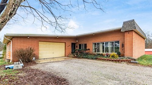 4355 Shimoda Ln, Zanesville, OH, 43701-8605 | Card Image