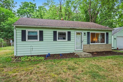 2304 Mapleview Ave, Portage, MI, 49024-6774 | Card Image