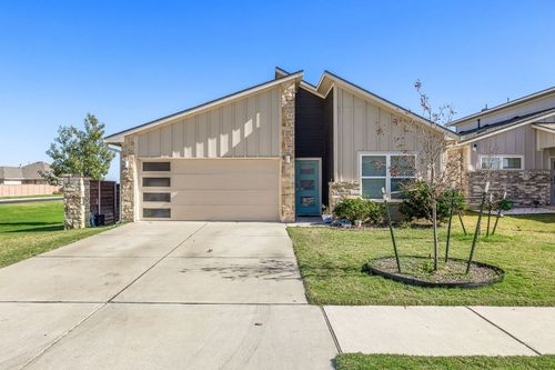5001 Vanner Path, Georgetown, TX, 78626-4936 | Card Image