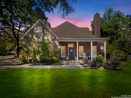 9833 Saxet Dr, Boerne, TX, 78006-5113 | Card Image