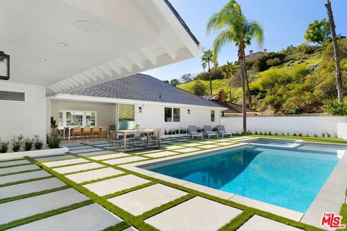 4405 Estrondo Dr, Encino, CA, 91436-3227 | Card Image