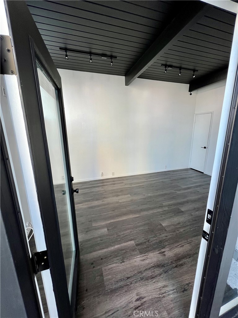 Commercial Lease in San Pedro 3