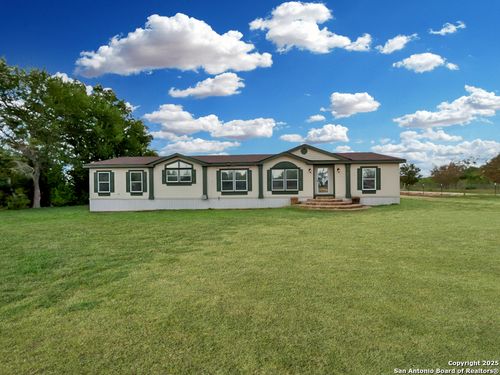 9611 Hildebrandt Rd, San Antonio, TX, 78222-6023 | Card Image