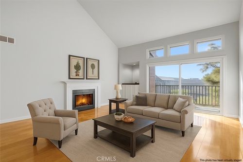 315-18324 Clark St, Tarzana, CA, 91356 | Card Image