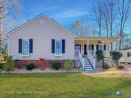 5671 Buckhunt Ln, New Kent, VA, 23124-2957 | Card Image