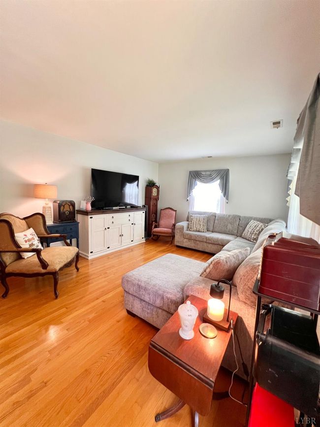 1410 Stevens Cove Rd, House other with 3 bedrooms, 2 bathrooms and null parking in LOVINGSTON VA | Image 5
