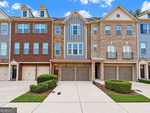 2118 Westhill Dr Se, Smyrna, GA, 30082-5257 | Card Image