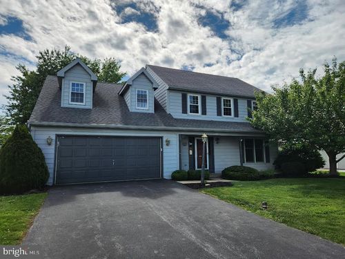 404 Mentzer Avenue, NEW HOLLAND, PA, 17557 | Card Image