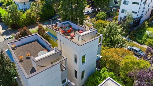 a-1804 25th Ave, Seattle, WA, 98122-3024 | Card Image